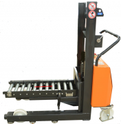 Werkzeugwechselwagen mit angetriebener Rollenbahn